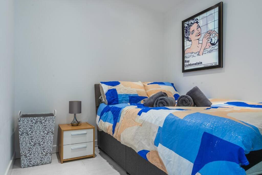 Cool Dalston Studio With Balcony And Gym Apartment London Exterior photo