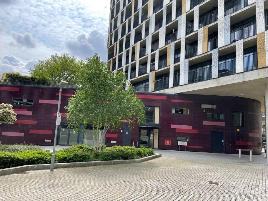 Cool Dalston Studio With Balcony And Gym Apartment London Exterior photo